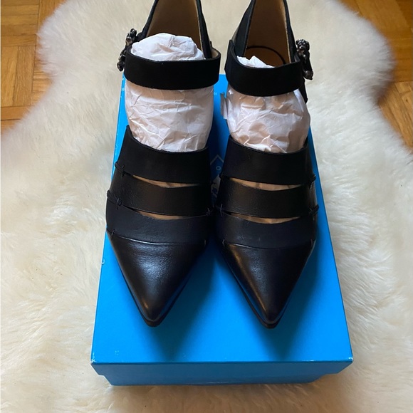 Brand new John Fluevog Truths Alison - Sexy Skull-Buckled Mary Jane - Picture 4 of 9